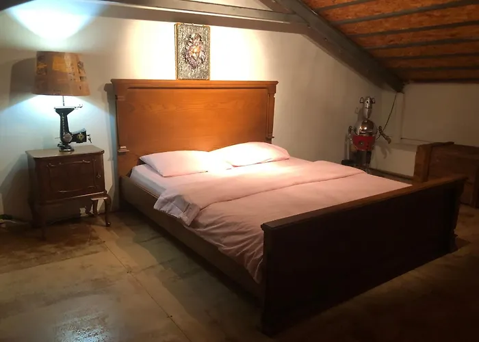 Kaleıçı Müstakıl Bahçelı Müthış Ev Villa *