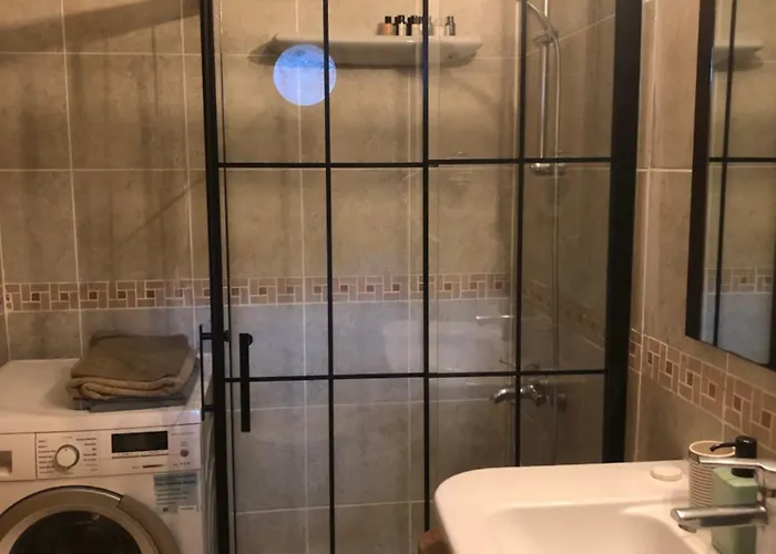 Kaleıçı Müstakıl Bahçelı Müthış Ev Antalya