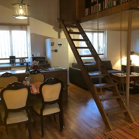Vilă Kaleici Muestakil Bahceli Muethis Ev