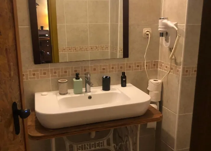 Kaleici Muestakil Bahceli Muethis Ev