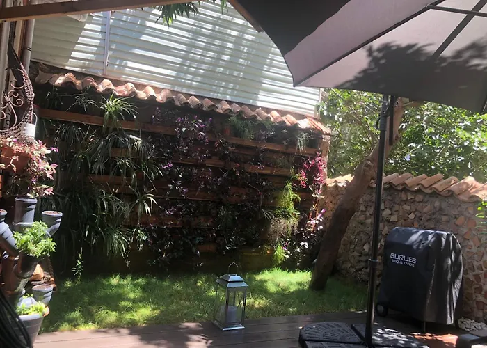 ヴィラ Kaleici Muestakil Bahceli Muethis Ev