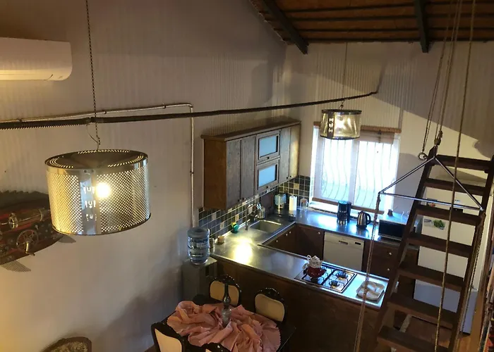 Kaleici Muestakil Bahceli Muethis Ev *