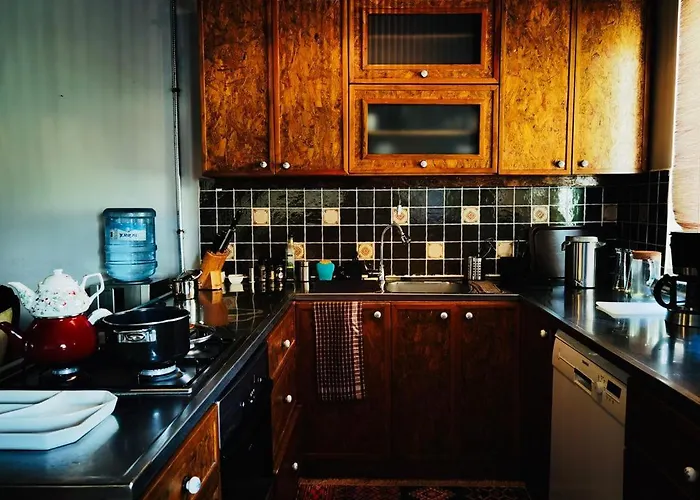 Kaleici Muestakil Bahceli Muethis Ev *