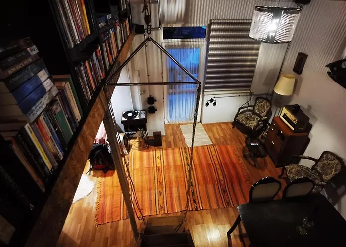 ヴィラ Kaleici Muestakil Bahceli Muethis Ev *