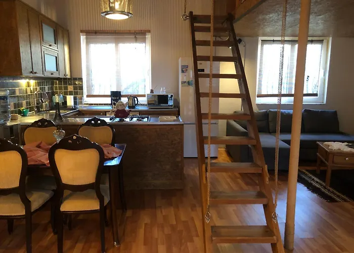 Kaleici Muestakil Bahceli Muethis Ev ヴィラ アンタルヤ