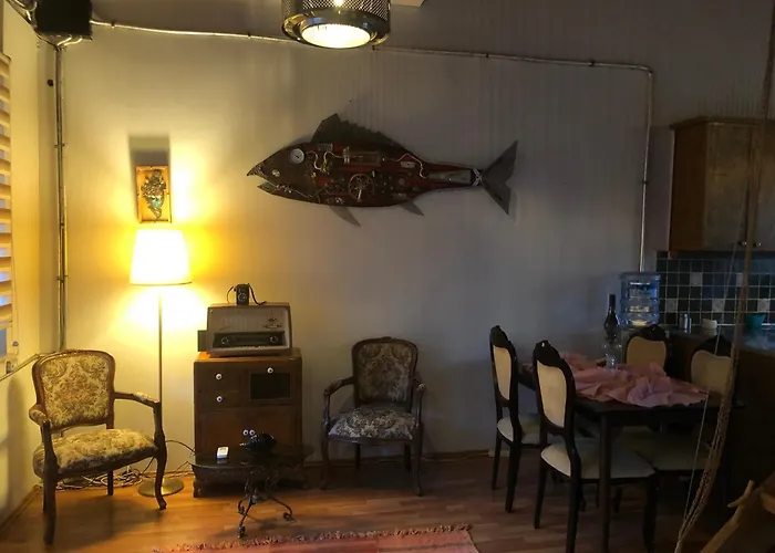 ヴィラ Kaleici Muestakil Bahceli Muethis Ev *